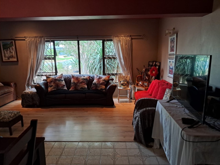 3 Bedroom Property for Sale in Bernadino Heights Western Cape